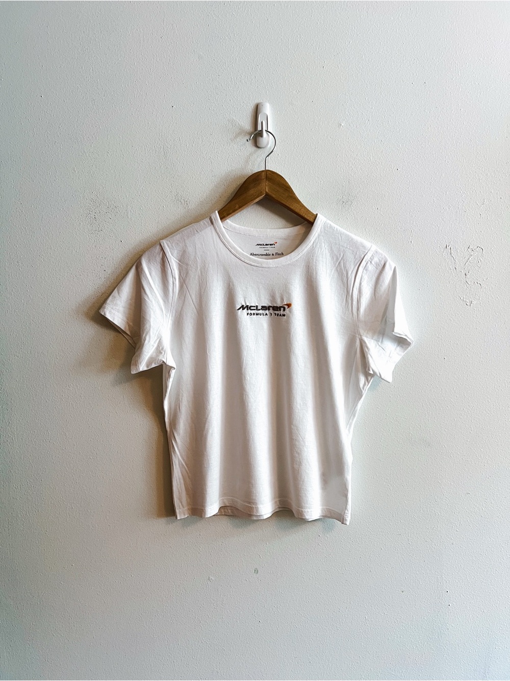Abercrombie & Fitch x McLaren Formula 1 Team Graphic Tee - 100% Cotton